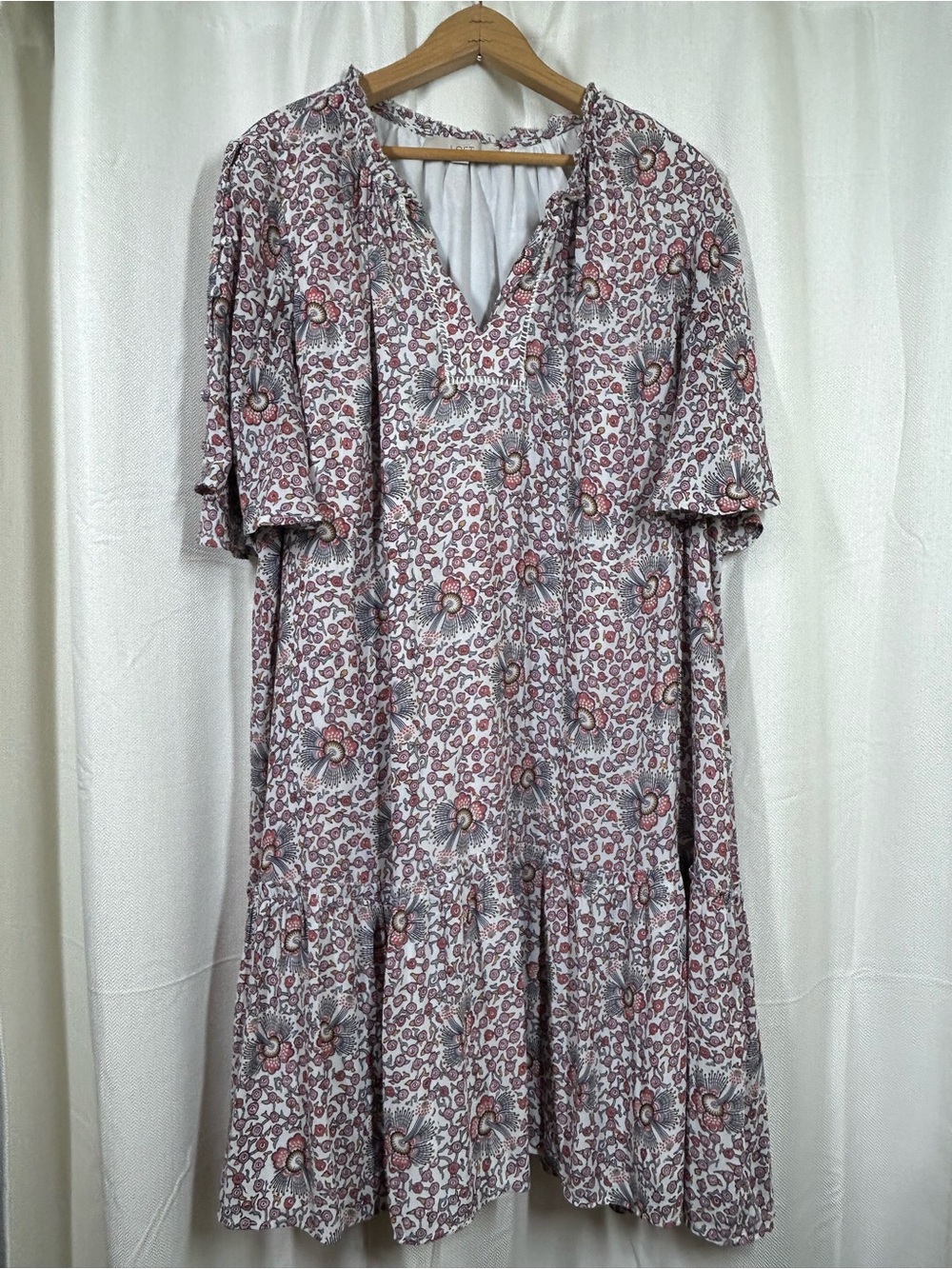 Loft Floral Dress Size LP Large Petite Flutter Sleeves Boho Shift Chiffon